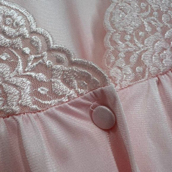 Vintage Vanity Fair Satin Robe Night Gown Size L Button Down‎ Pink Made in USA - Picture 3 of 8